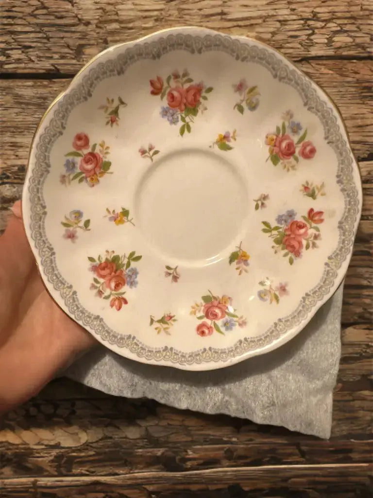 🌹 Pink Rose Teacup Necklace (Vintage Floral Ceramic)