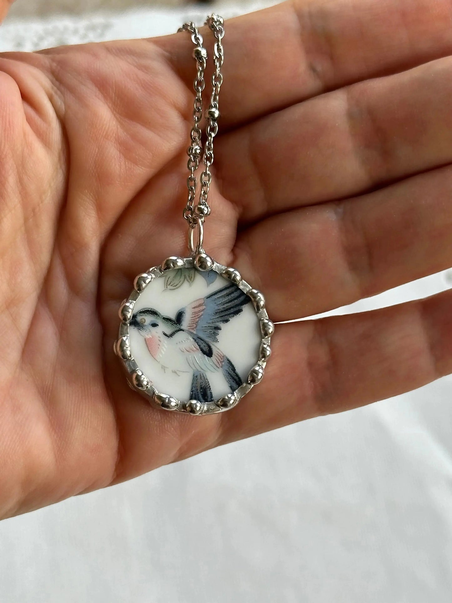 🌿 Hummingbird Round Vintage Ceramic Necklace (Upcycled Porcelain)