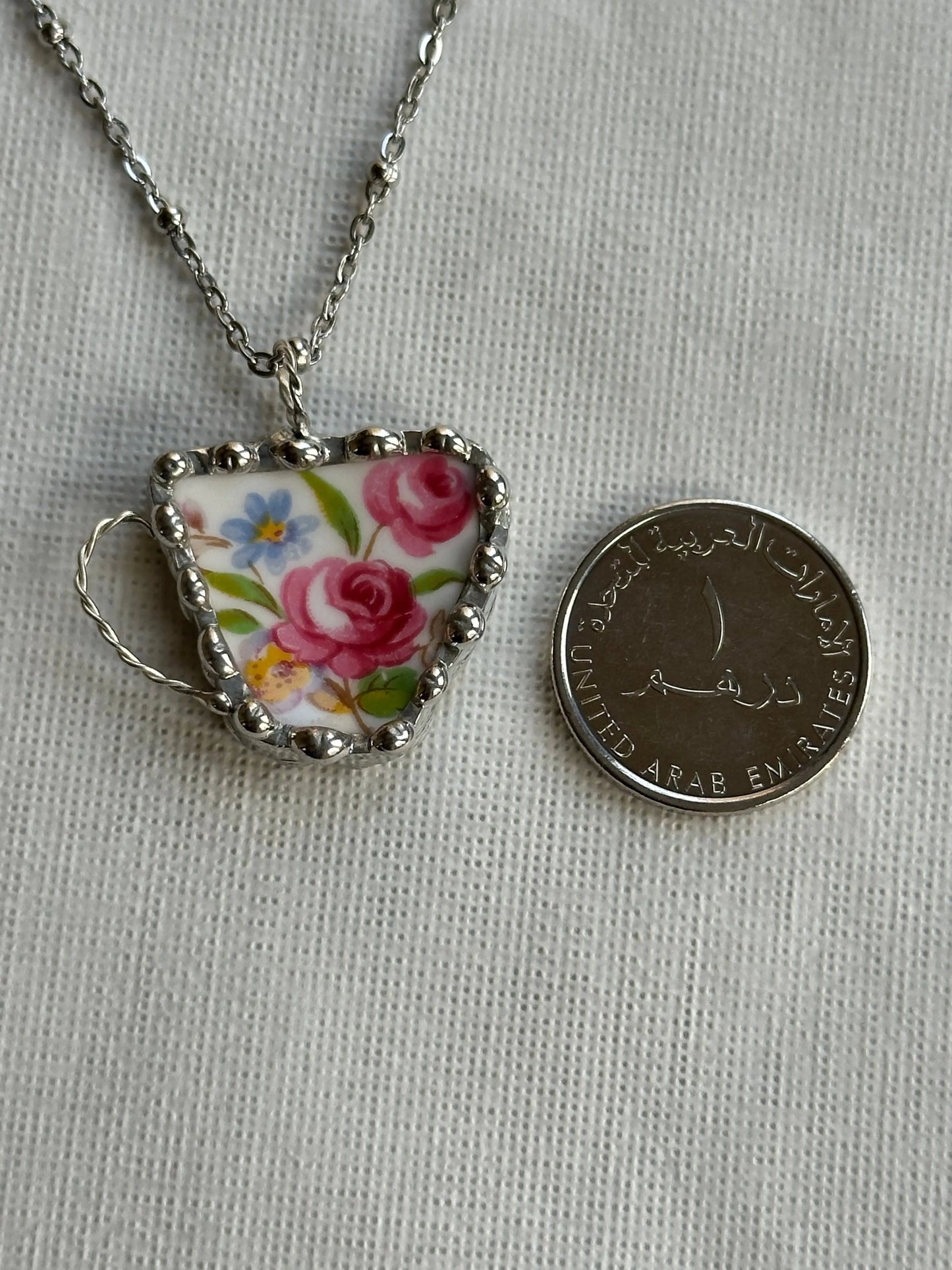 🌹 Pink Rose Teacup Necklace (Vintage Floral Ceramic)