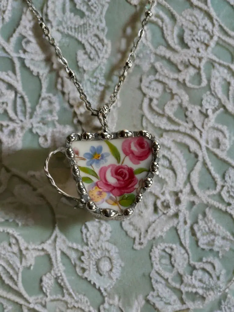 🌹 Pink Rose Teacup Necklace (Vintage Floral Ceramic)