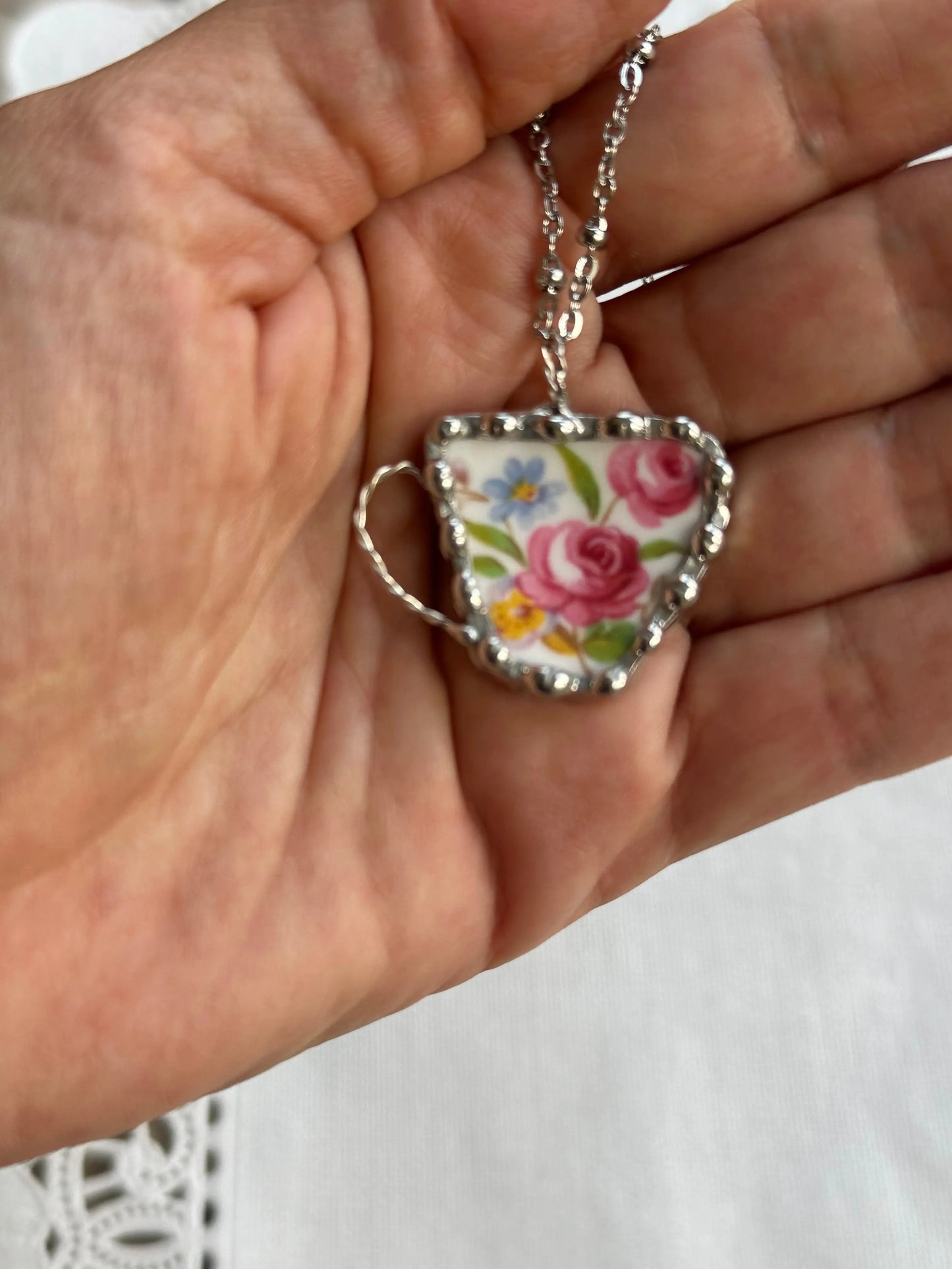 🌹 Pink Rose Teacup Necklace (Vintage Floral Ceramic)