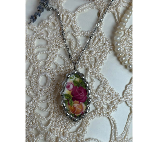 Vintage Royal Albert Ceramic Necklace