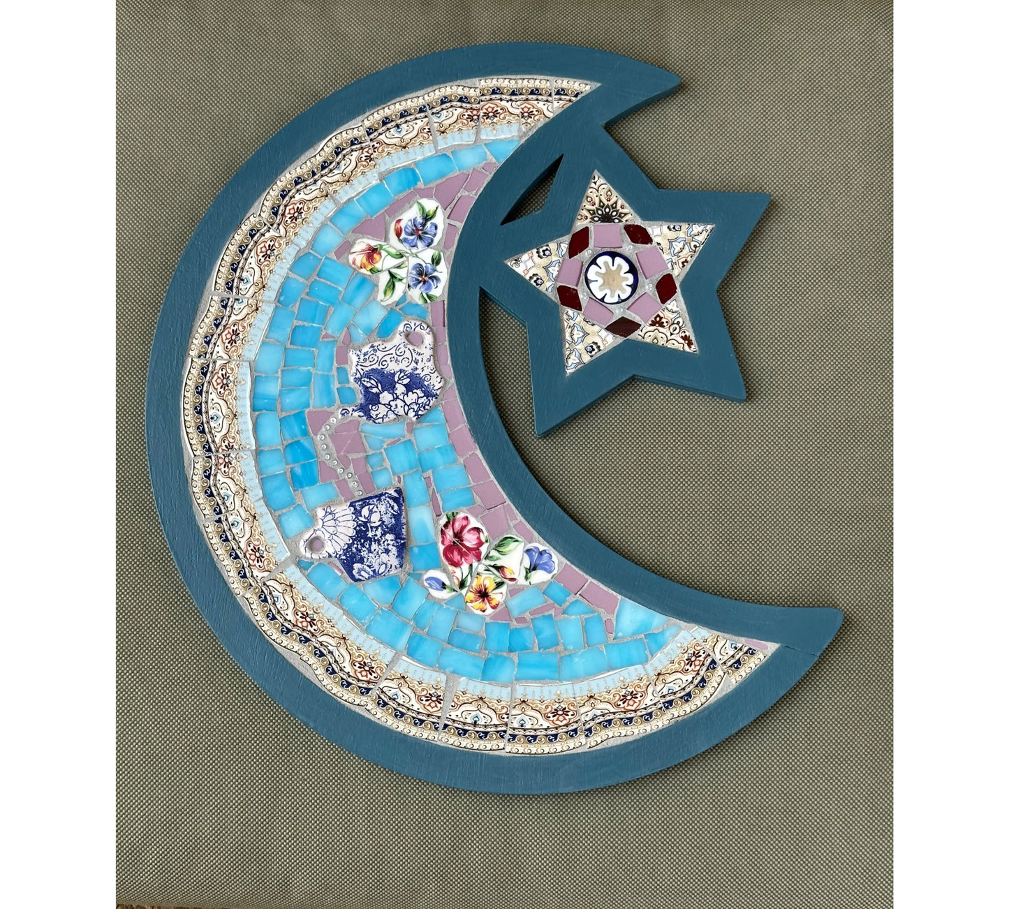 Crescent Tea Ritual – Handmade Mosaic Tray