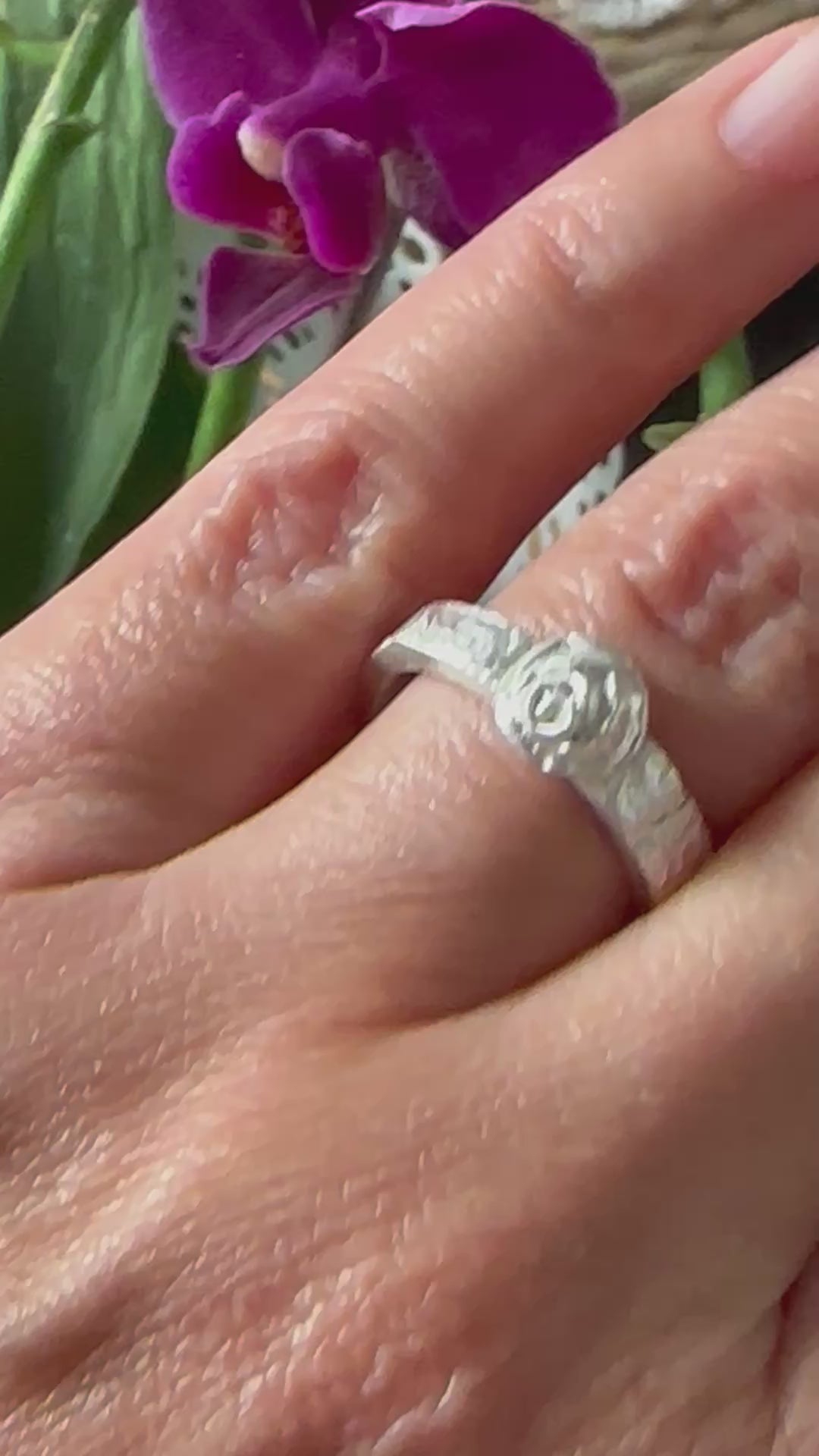 Handmade silver textured ring with rose - Sustainable handmade silver jewelry by The Big Little Shop in Dubai